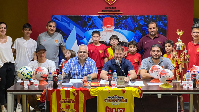 Sarmiento presentó la tercera edición del torneo infantil "El Decanito"