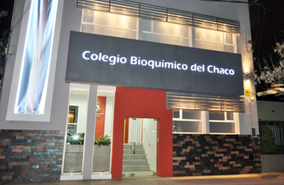 Bioquímicos niegan la acusación de fundar un colegio paralelo y que su reclamo tenga carácter político