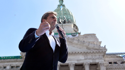 Massa junto a trabajadores: "Viene un tiempo nuevo, viene un tiempo grande para la patria"