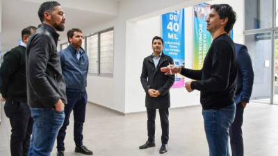 Arévalo inauguró refacciones en el Ipduv y prometió un nuevo edificio municipal