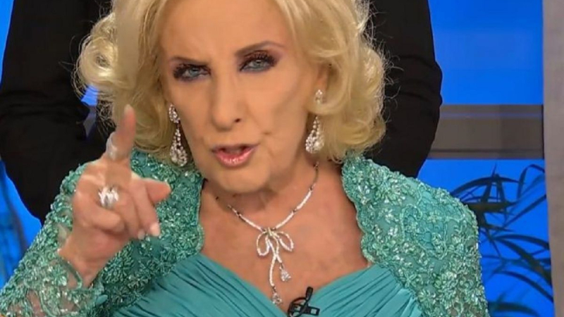 "Esta noche voy a llamar al que gane", anticipó Mirtha Legrand