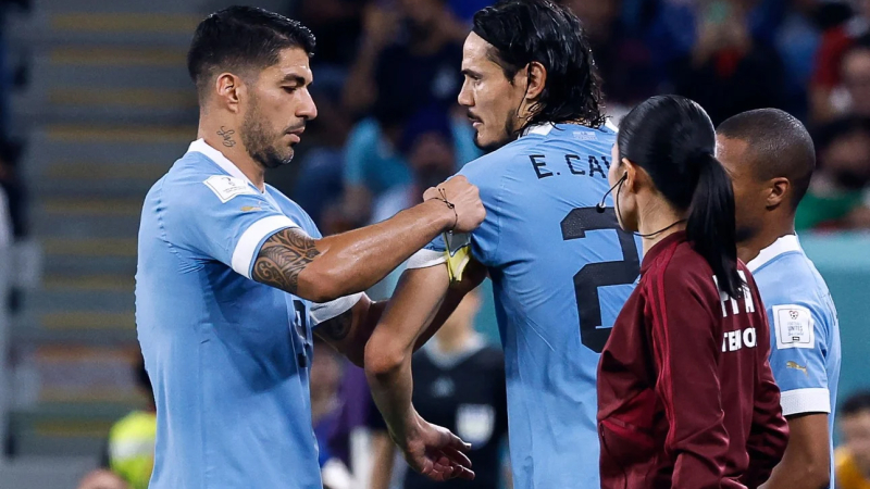 Suárez y Cavani vuelven a Uruguay contra Argentina