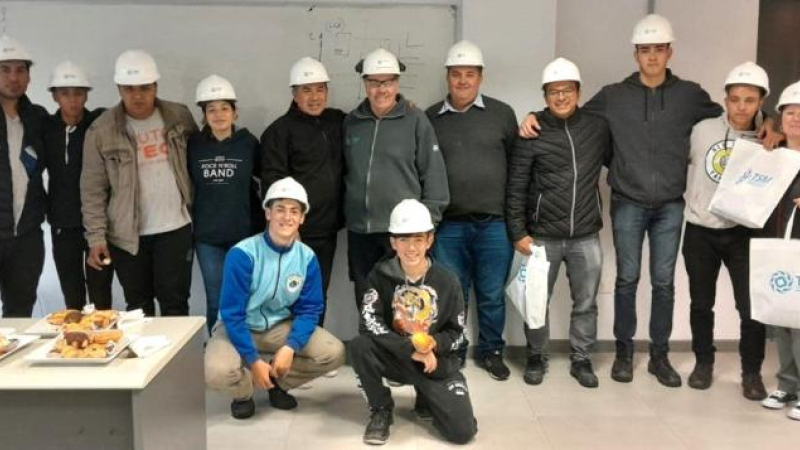 Alumnos breñenses visitaron termoeléctrica en Santa Fe