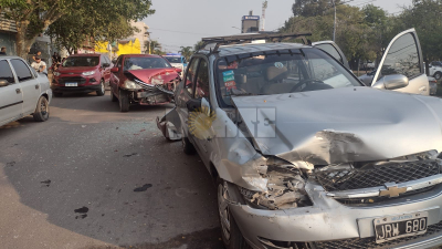Impactante choque en cadena en la 9 de Julio y calle 13