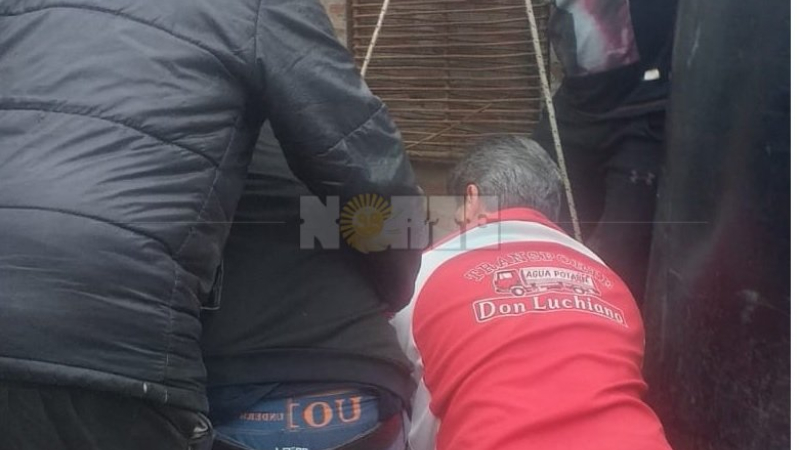 Puerto Vilelas: un trabajador rural se ahogó al caer a un pozo