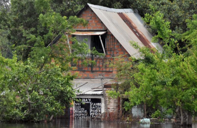 El Paraná sigue descendiendo en la franja de alerta