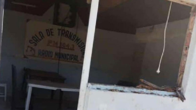 Robaron equipos de la radio del Municipio de Napenay