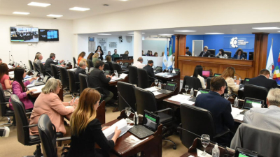 Moneda al aire para definir la Presidencia de la Legislatura