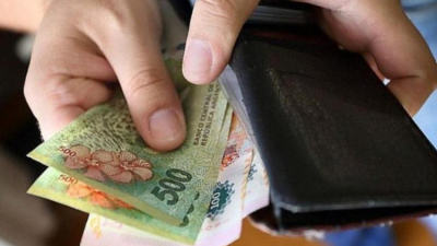 El salario real retrocedió casi 10% en cuatro años