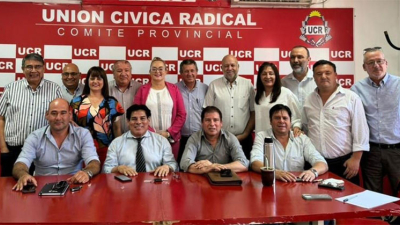 Con Glenda Seifert como presidenta, quedó constituido foro de intendentes radicales