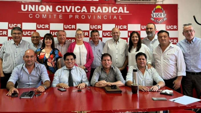 Con Glenda Seifert como presidenta, quedó constituido foro de intendentes radicales
