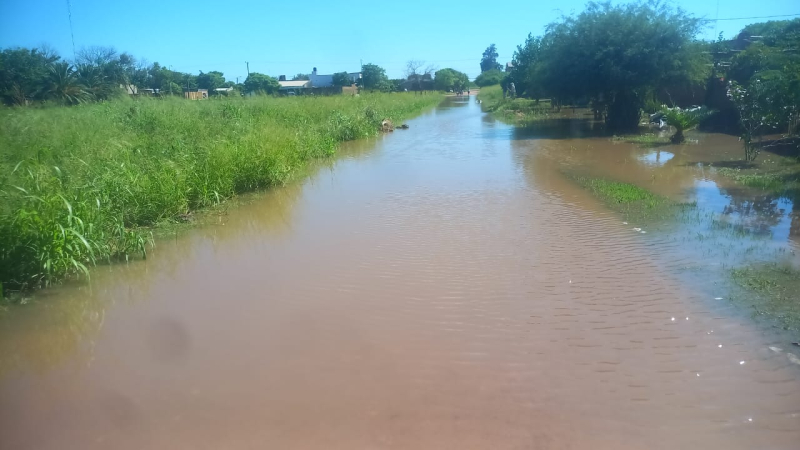 Charata: con el agua que llega de la zona rural, se complicaron otros barrios