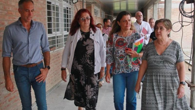 Fonplata: autoridades recorrieron obras de educación y garantizan continuidad
