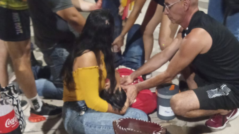 Susto en Las Palmas: se cayó una tribuna en un ensayo de comparsas