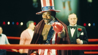 Murió Carl Weathers, el actor que hacía del boxeador Apollo Creed en las primeras "Rocky"