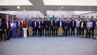 Impuesto PAIS: la caja de casi 500.000 millones por la que los gobernadores pujan con Milei