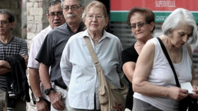 Se derrite el poder de compra de clase media y jubilados