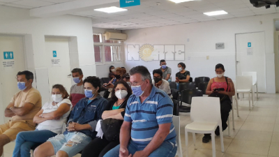 La incesante demanda por análisis, otra cara del brote por dengue