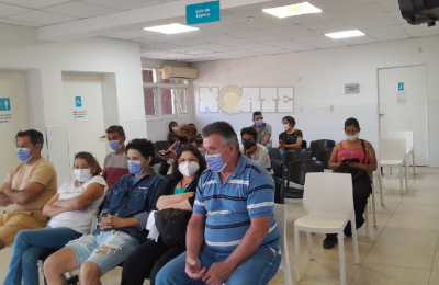 La incesante demanda por análisis, otra cara del brote por dengue