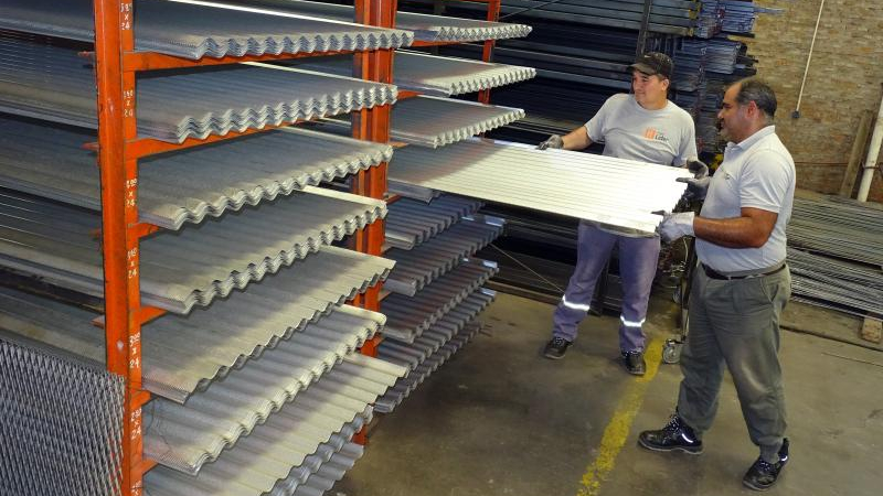 Corralones estiman caídas en sus ventas de hasta un 80% y comienzan a bajar precios