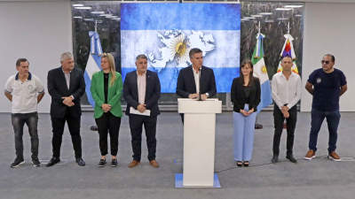 El gobernador anunció que el acto del 2 de abril se realizará en Presidencia de la Plaza