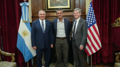 Un nuevo enviado de Biden llegó al país para estrechar aún más el vínculo bilateral