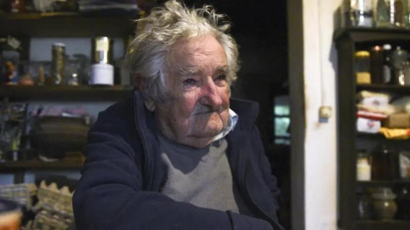 "Pepe" Mujica comunicó que tiene un tumor en el esófago