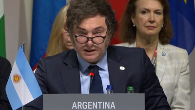 Milei en la Cumbre por la Paz: llamó amigo a Zelenski y repudió "cualquier forma de violencia"