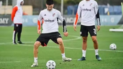 River enfrenta a Godoy Cruz para dejar atrás su pálida imagen