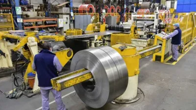 Algunos sectores económicos se consolidan mientras otros no muestran mejoría