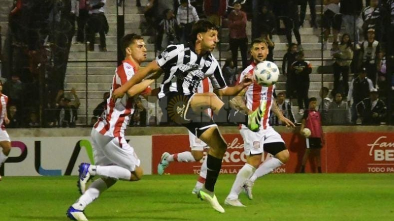 A For Ever todo le sale mal: ahora perdió contra los tucumanos
