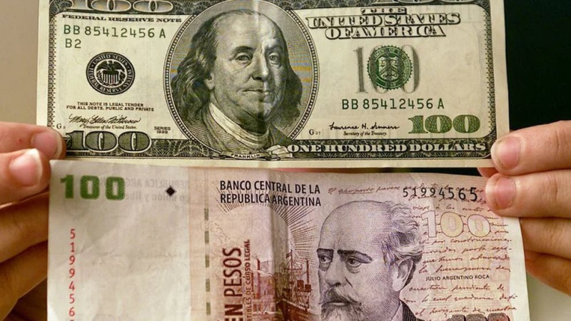 Los bancos tienen mega-bóvedas con millones de billetes viejos que el BCRA no recibe