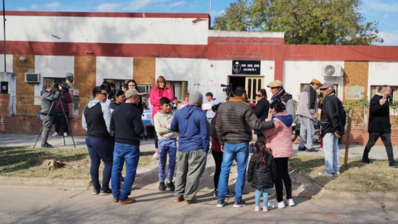 Padres de la Escuela rural 269 se oponen al regreso de docentes acusados de "violentos"