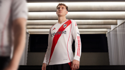 River presentó su nueva camiseta titular, inspirada en el diseño de 1986