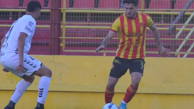Urbina define el 11 de Sarmiento para un duelo clave con Crucero del Norte