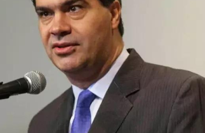 Polémica y críticas por la designación de Capitanich en el banco bonaerense