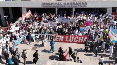 Un bono de $ 500 mil que el gobierno no pudo vetar y una nueva protesta
