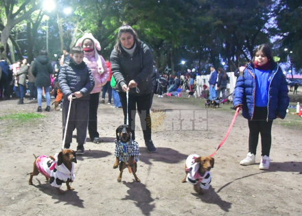 desfile salchichas.jpg