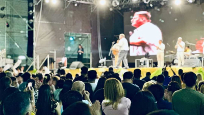 Iglesia La Luz cumplió 10 años con un evento especial