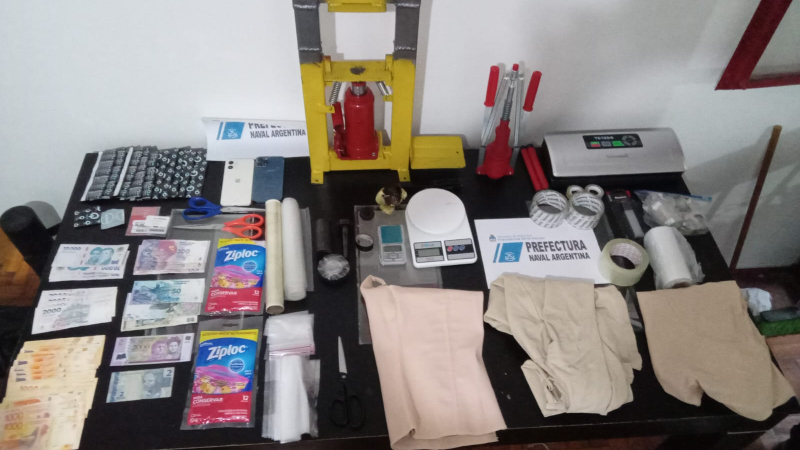 Más de 25 allanamientos en Chaco, Misiones y Buenos Aires desarticuló una red de narcotráfico