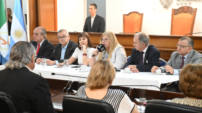 Homenajearon a los partícipes de la Reforma Constitucional Provincial de 1994