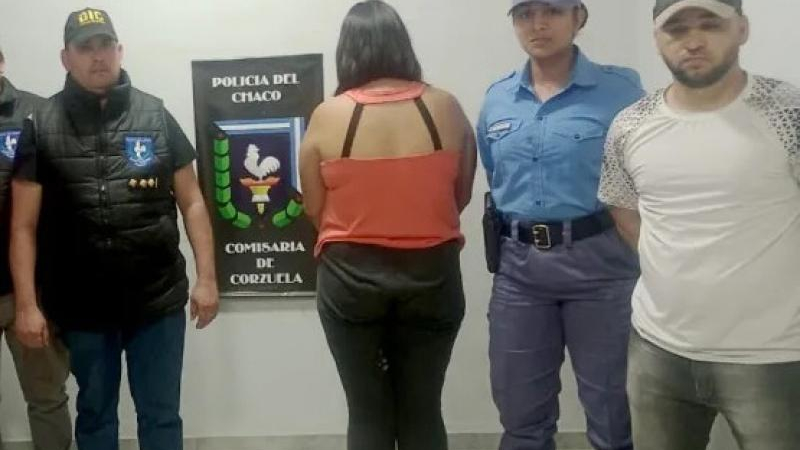 Una adolescente es acusada de matar a puñaladas a un anciano