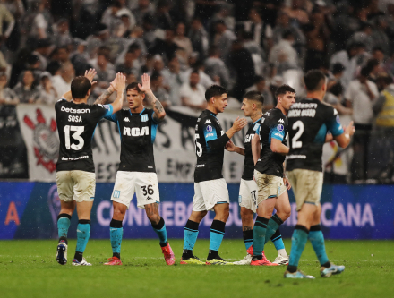Racing Copa Sudamericana.JPG