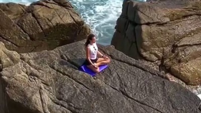 El trágico momento en que una actriz que estaba meditando murió arrastrada por una ola