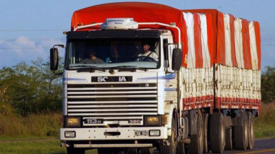 Camioneros al borde del conflicto por indefinición en las paritarias