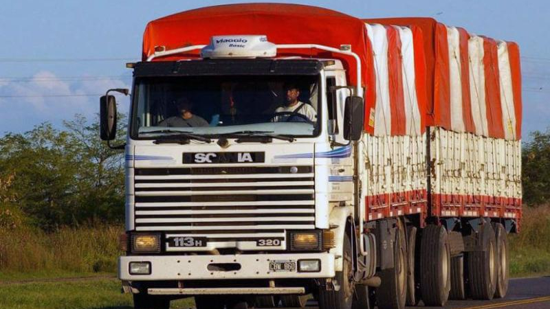 Camioneros al borde del conflicto por indefinición en las paritarias