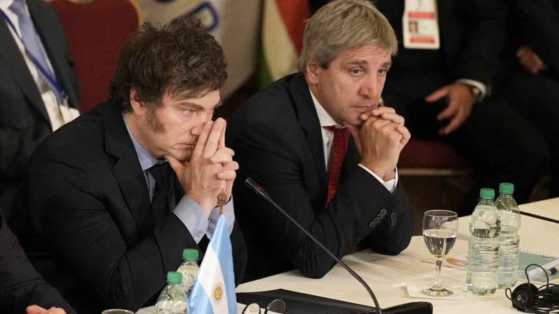 Cambios en Economía: el Gobierno eliminará la Secretaría de Vivienda y planea reestructurar Comercio