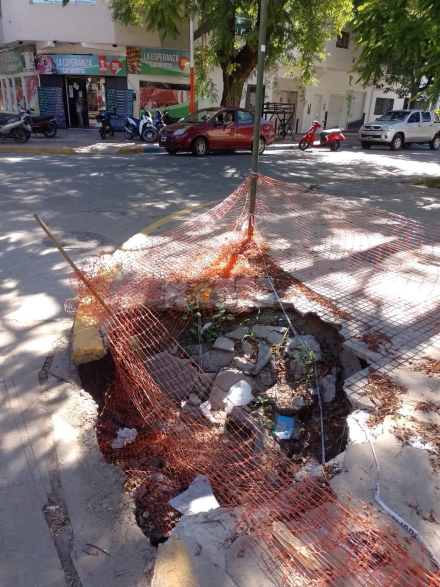 hundimiento vereda 4.jpg
