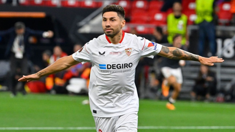Gonzalo Montiel fue citado en el Sevilla: ¿Peligra su llegada a River?