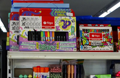 La compra de útiles se reparte en mayoristas, súper y librerías de barrio